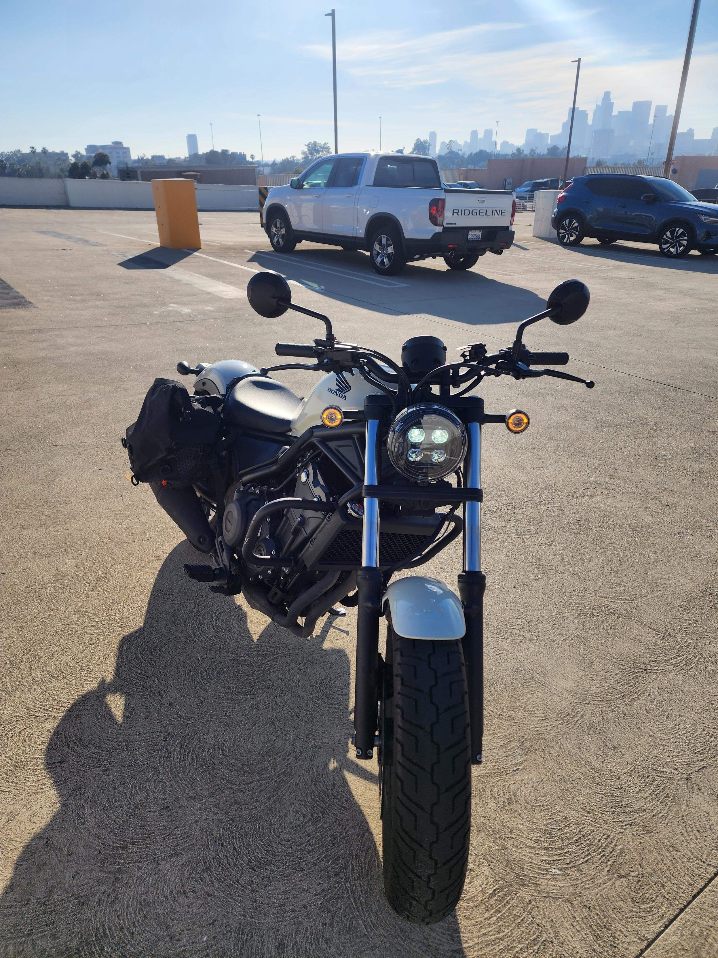 White Ducati,honda,indian,kawasaki,suzuki Cruiser Motorcycles For