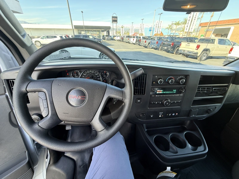 2025 GMC SAVANA 2500 V6 GAS