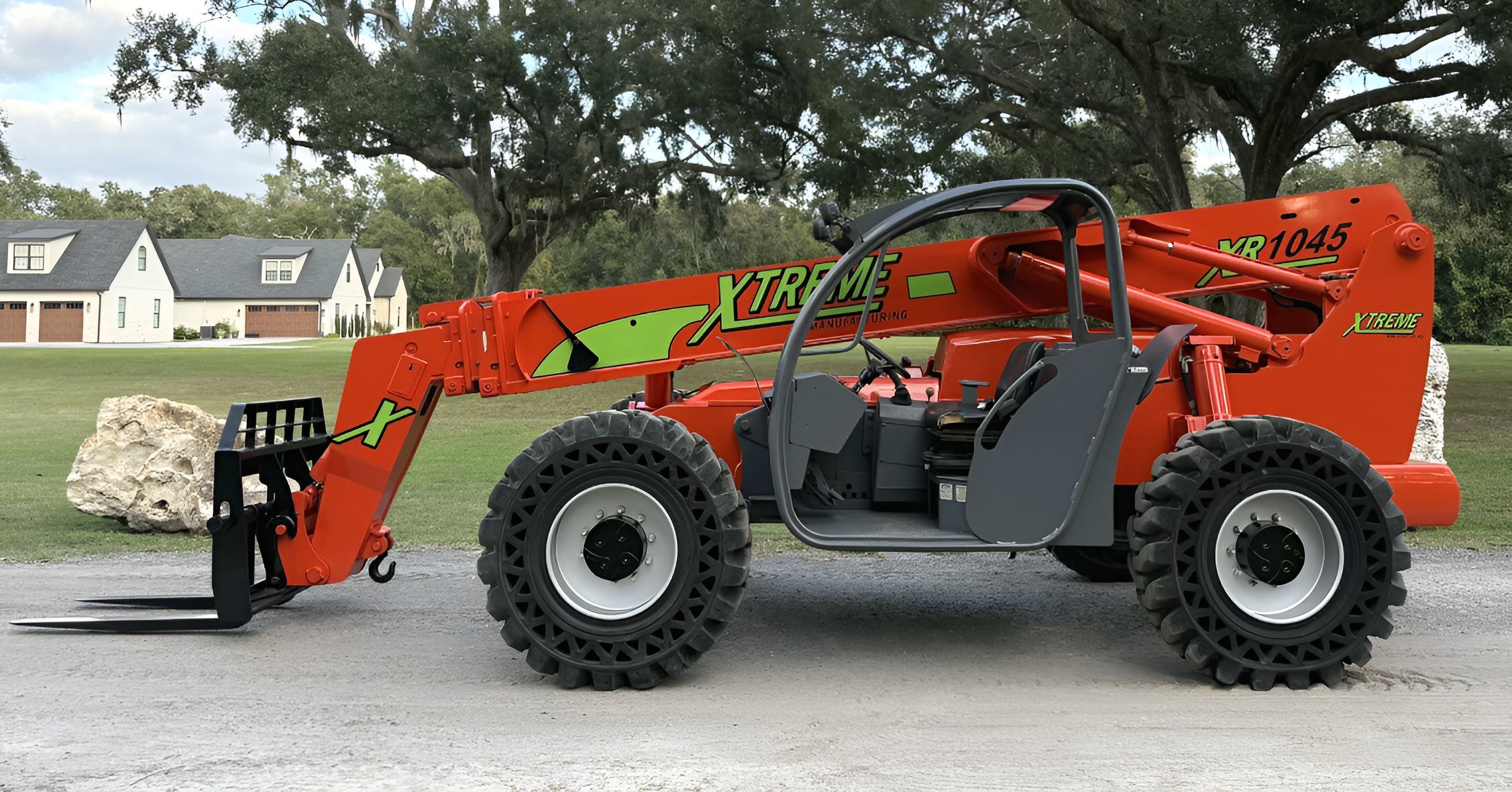 2015 Xtreme Reach XR1045 in Bristol, PA