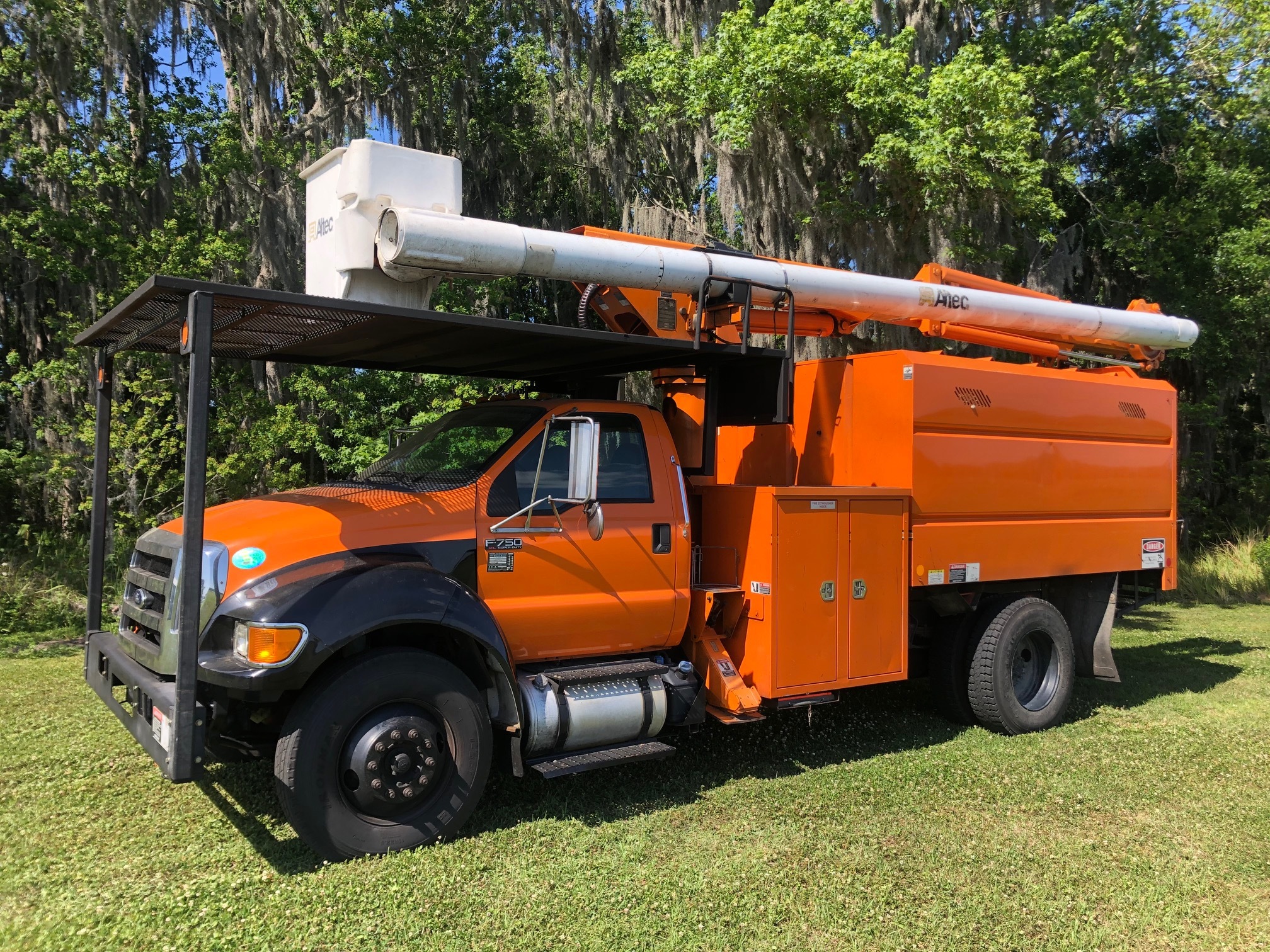 2015 FORD F750 in Elkton, FL