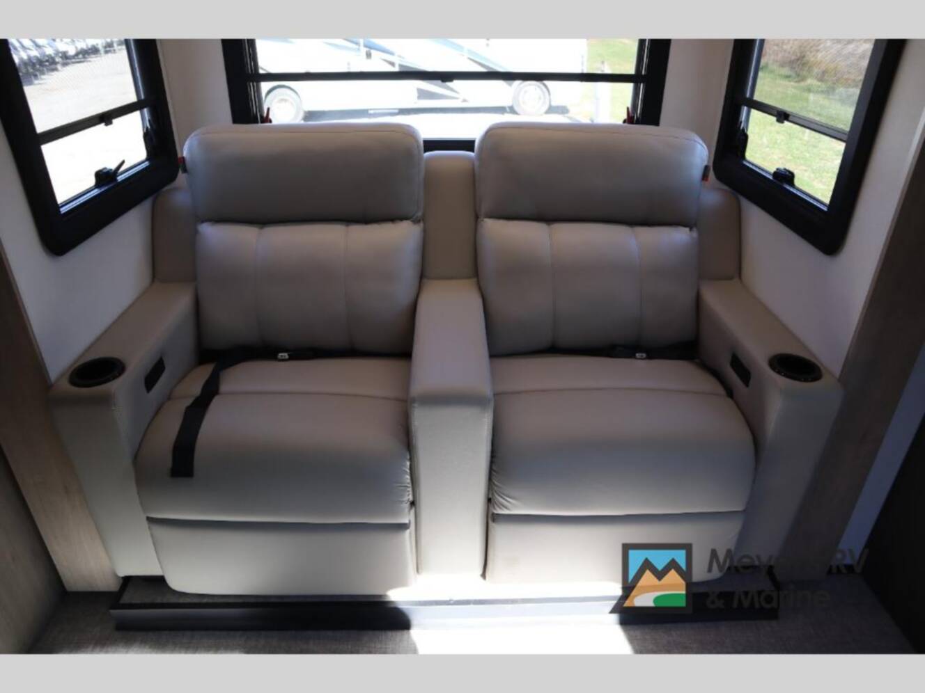 A photo of this 2026 Grand Design Lineage Series M 25TK