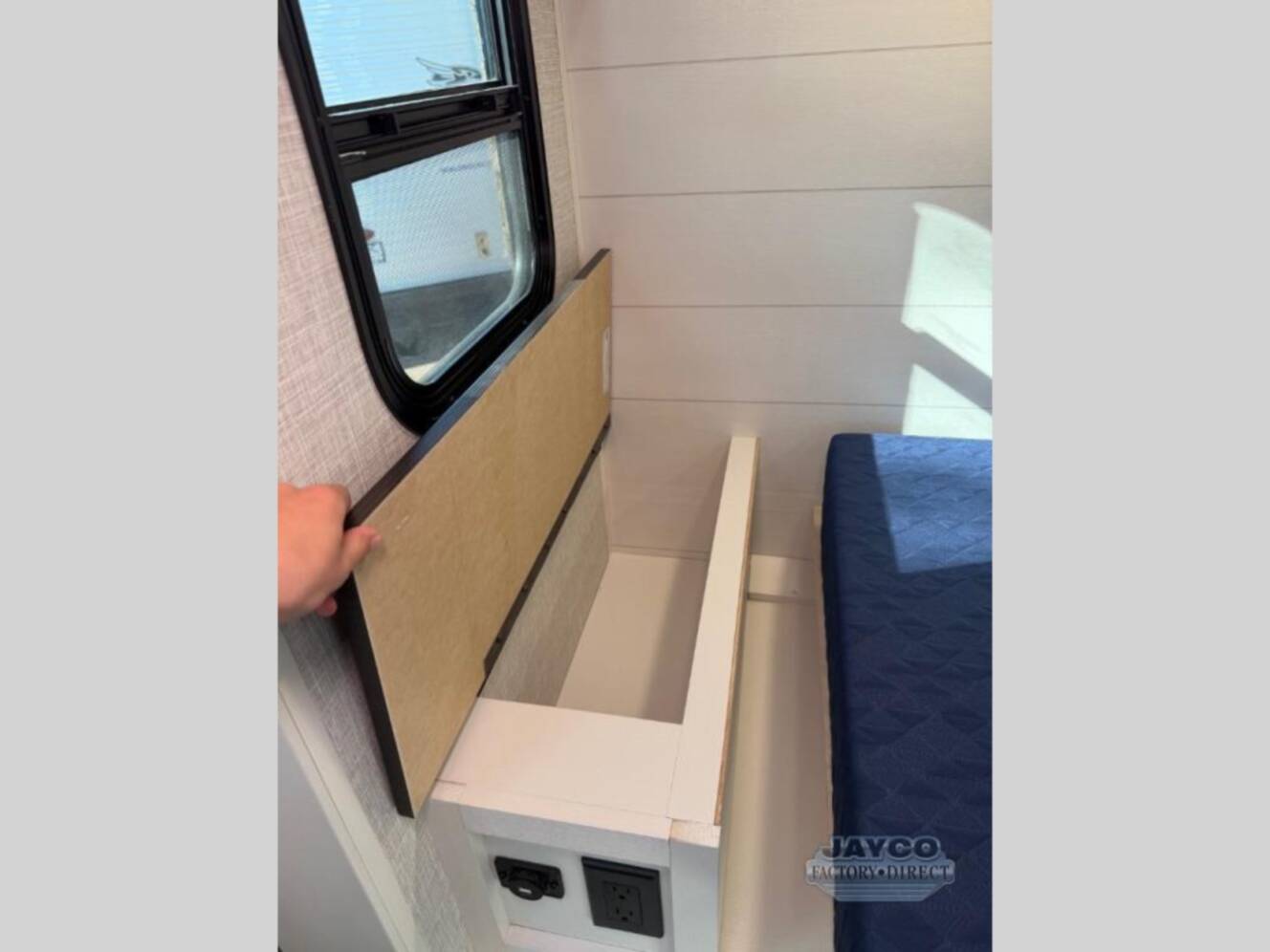 A photo of this 2025 Jayco Jay Feather 26FK