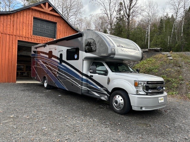 2024 Thor Motor Coach MAGNITUDE BT36 RV