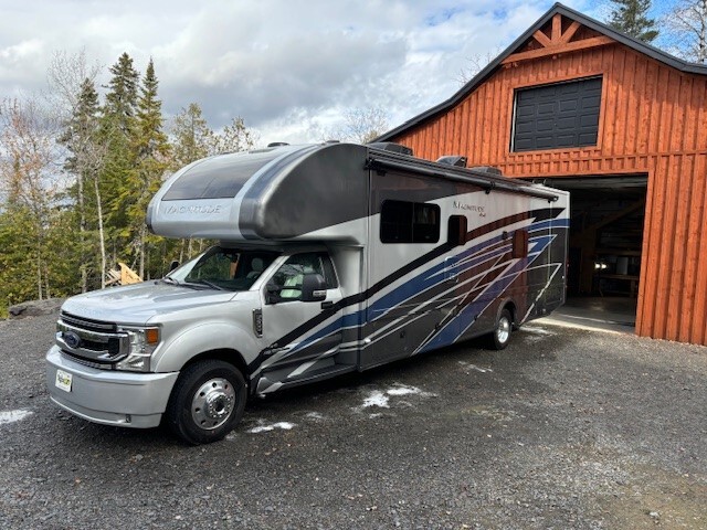 2024 Thor Motor Coach MAGNITUDE BT36 in sinclair ME