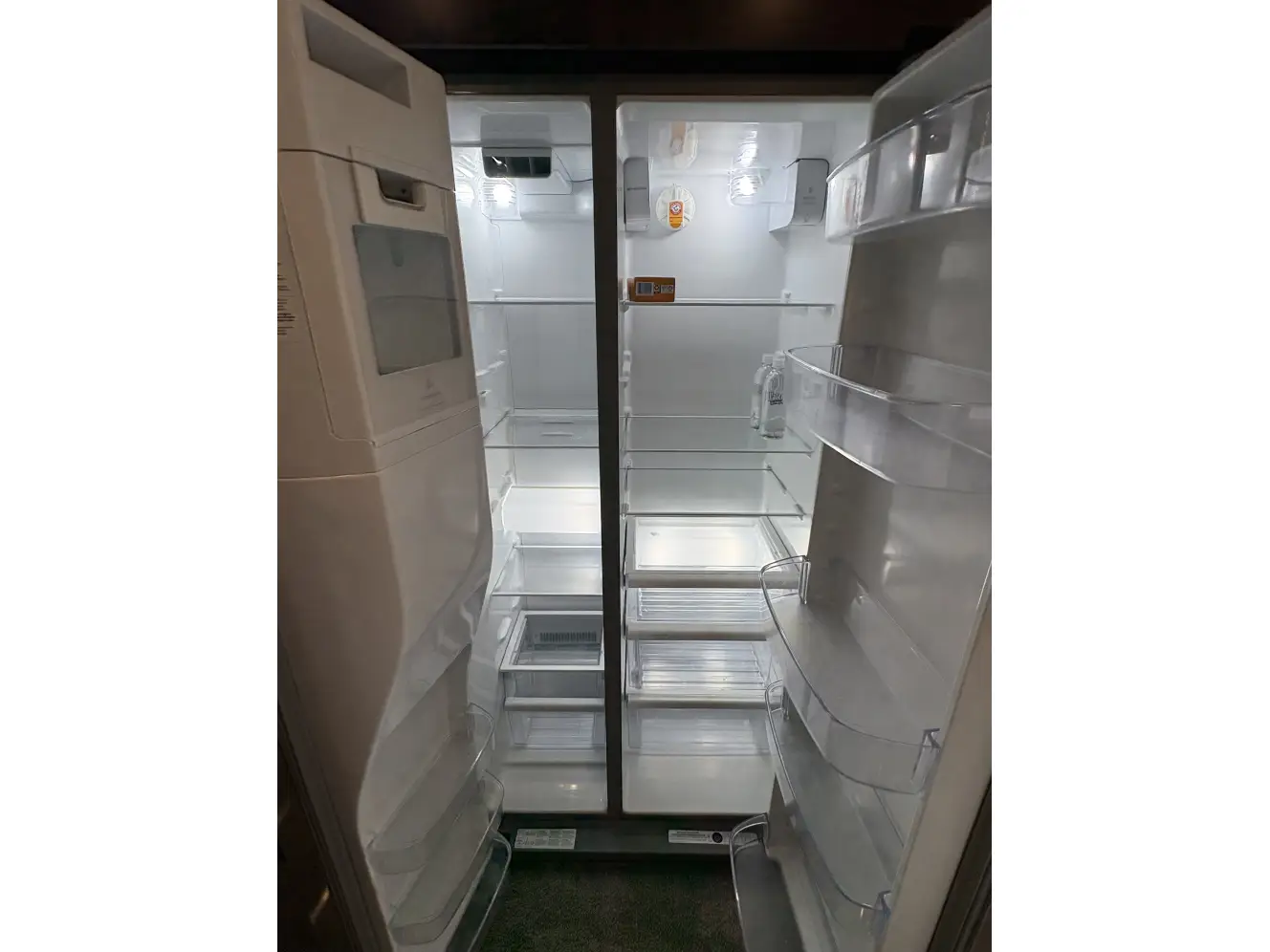 A photo of this 2019 American Coach 45A