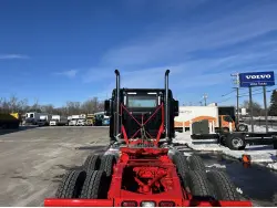 2026 VOLVO VHD64FT300