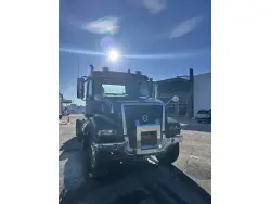 2026 VOLVO VHD64FT300