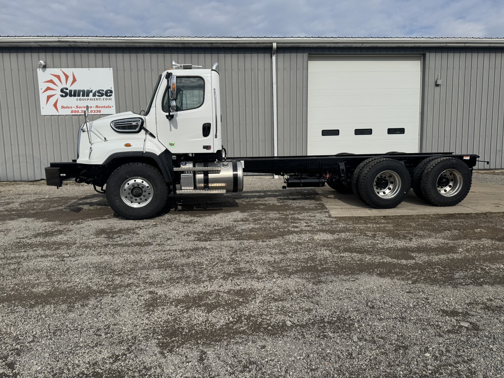2026 FREIGHTLINER 114 SD in Canton, OH