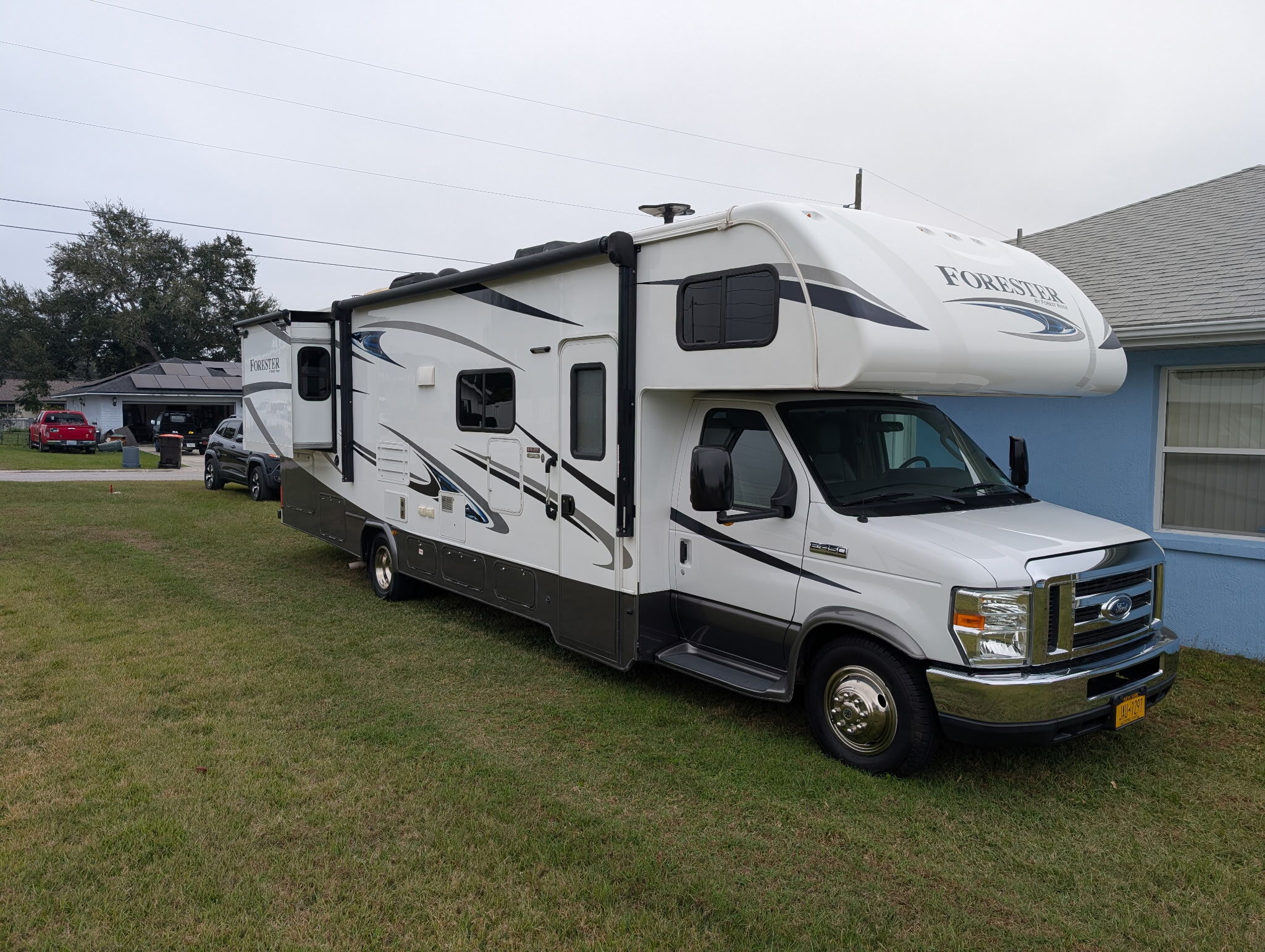 2019 Forest River FORESTER 3011DS RV