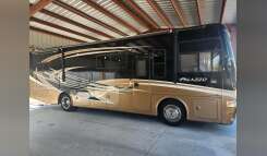 2013 Thor Motor Coach PALAZZO 33 2 RV