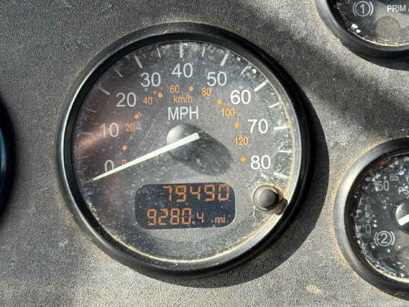 2013 PETERBILT 337