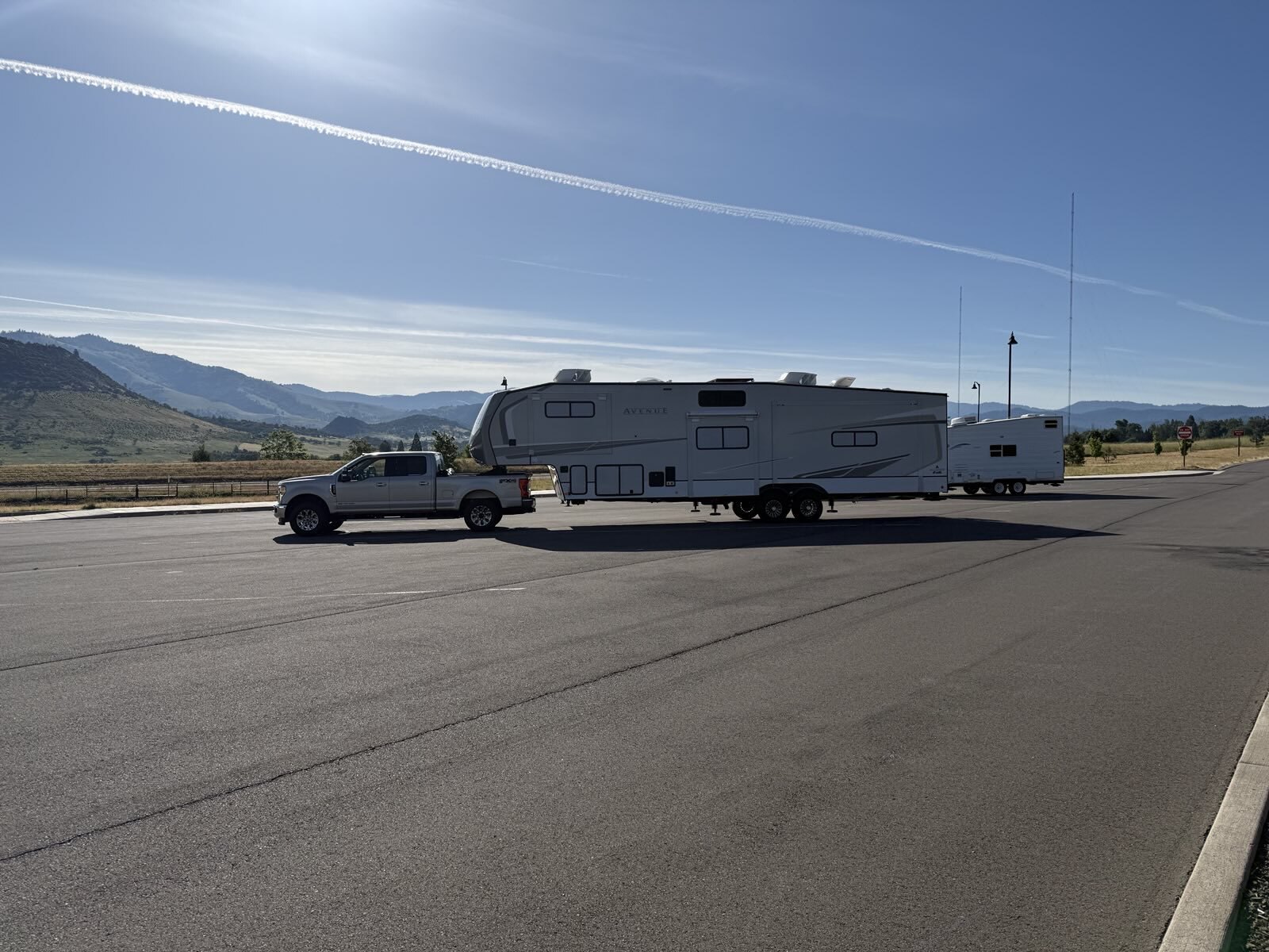 2024 Alliance Rv AVENUE 37MBR RV