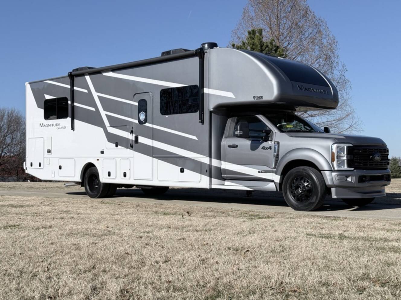 A photo of this 2026 Thor Motor Coach MAGNITUDE GRAND L35