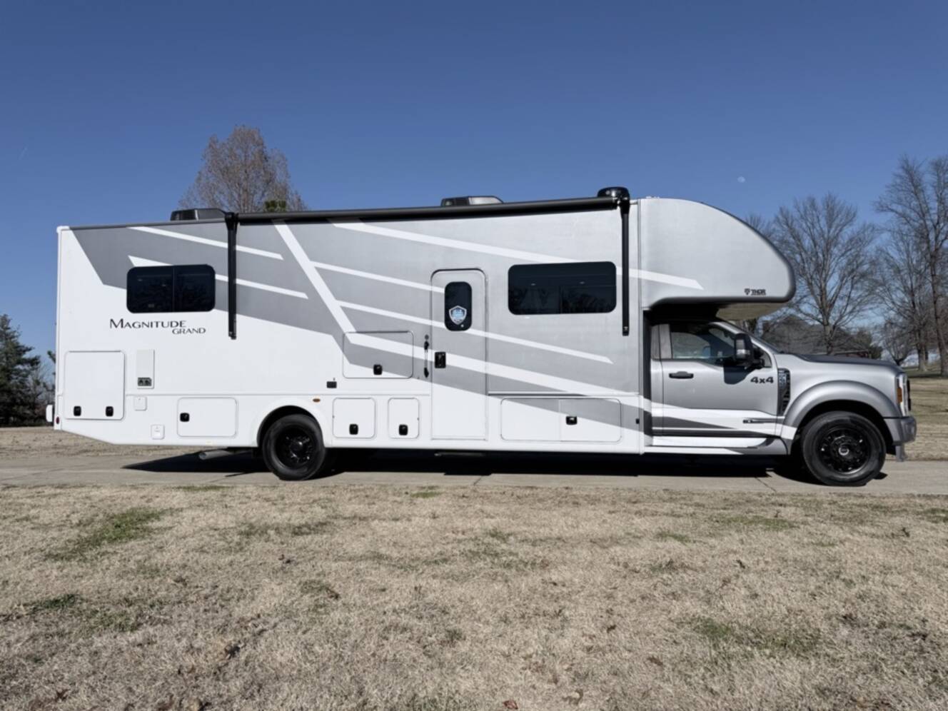 A photo of this 2026 Thor Motor Coach MAGNITUDE GRAND L35
