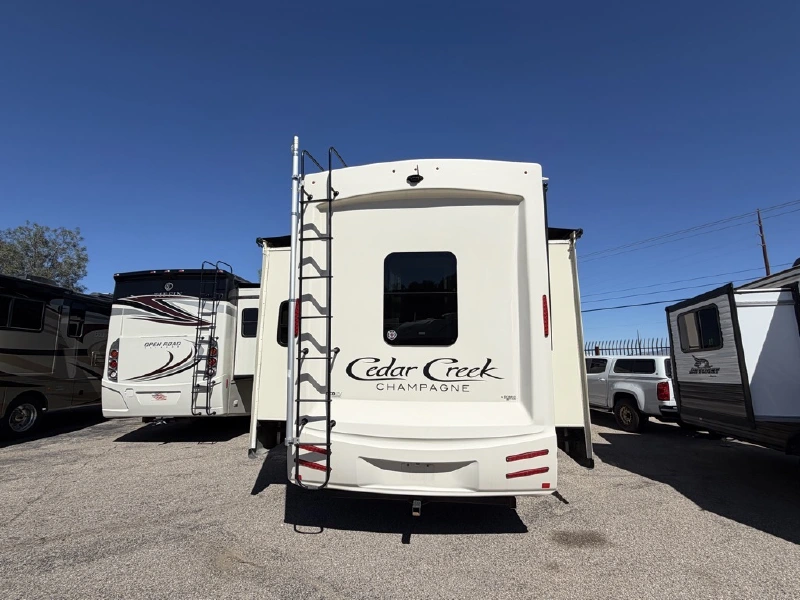 2020 FOREST RIVER CEDAR CREEK CHAMPAGNE 38EFK