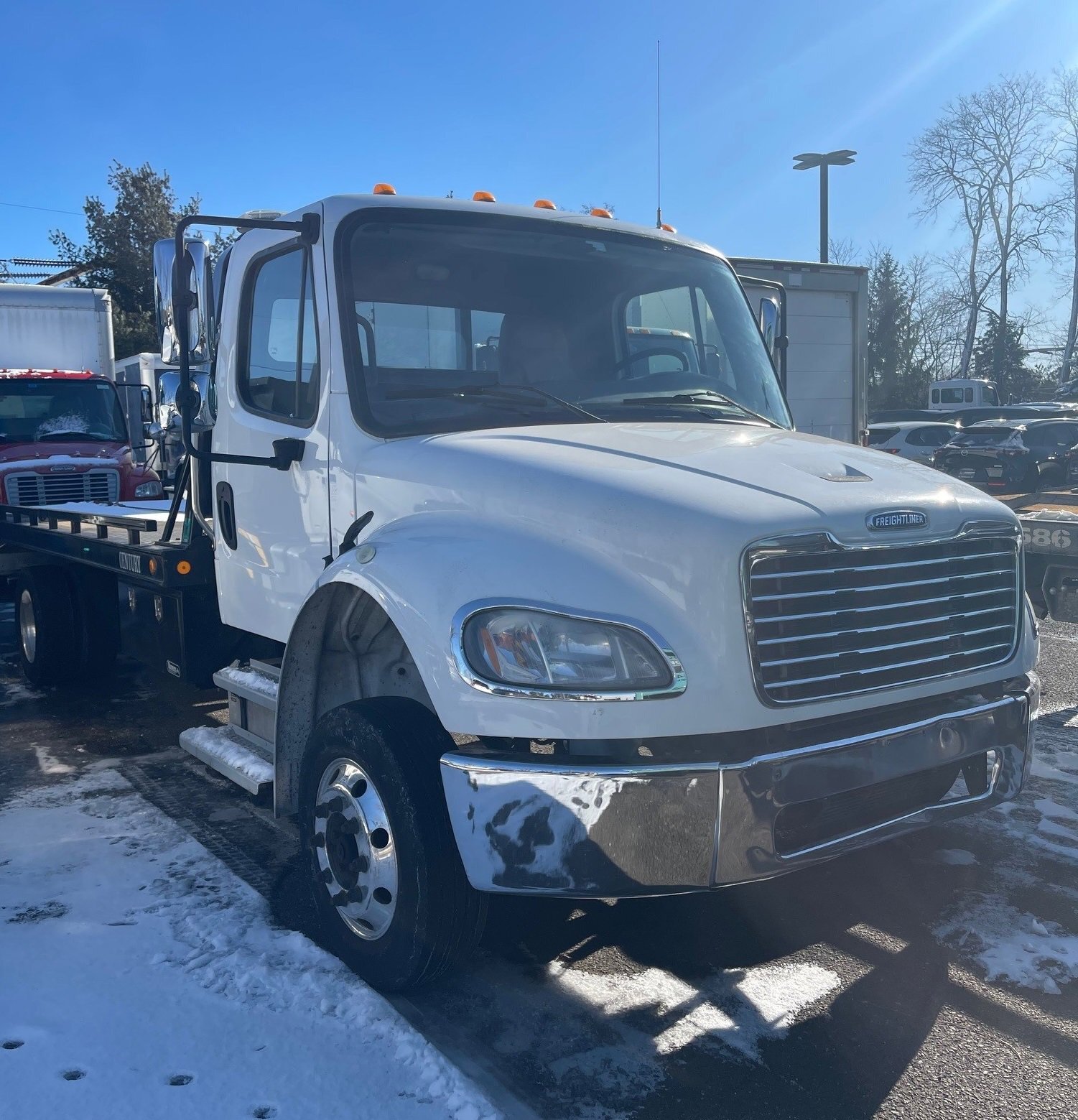2019 FREIGHTLINER BUSINESS CLASS M2 106 in Shrewsbury, NJ