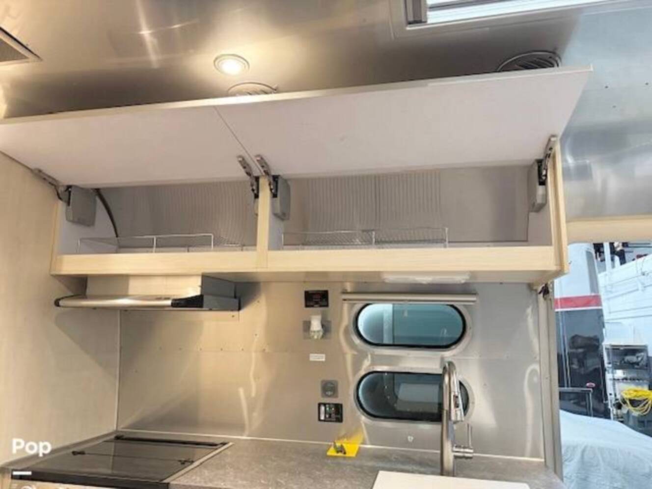 A photo of this 2022 Airstream Flying Cloud 27FB Queen