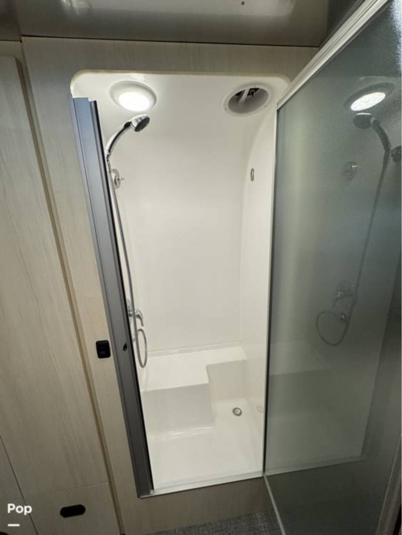 A photo of this 2022 Airstream Flying Cloud 27FB Queen