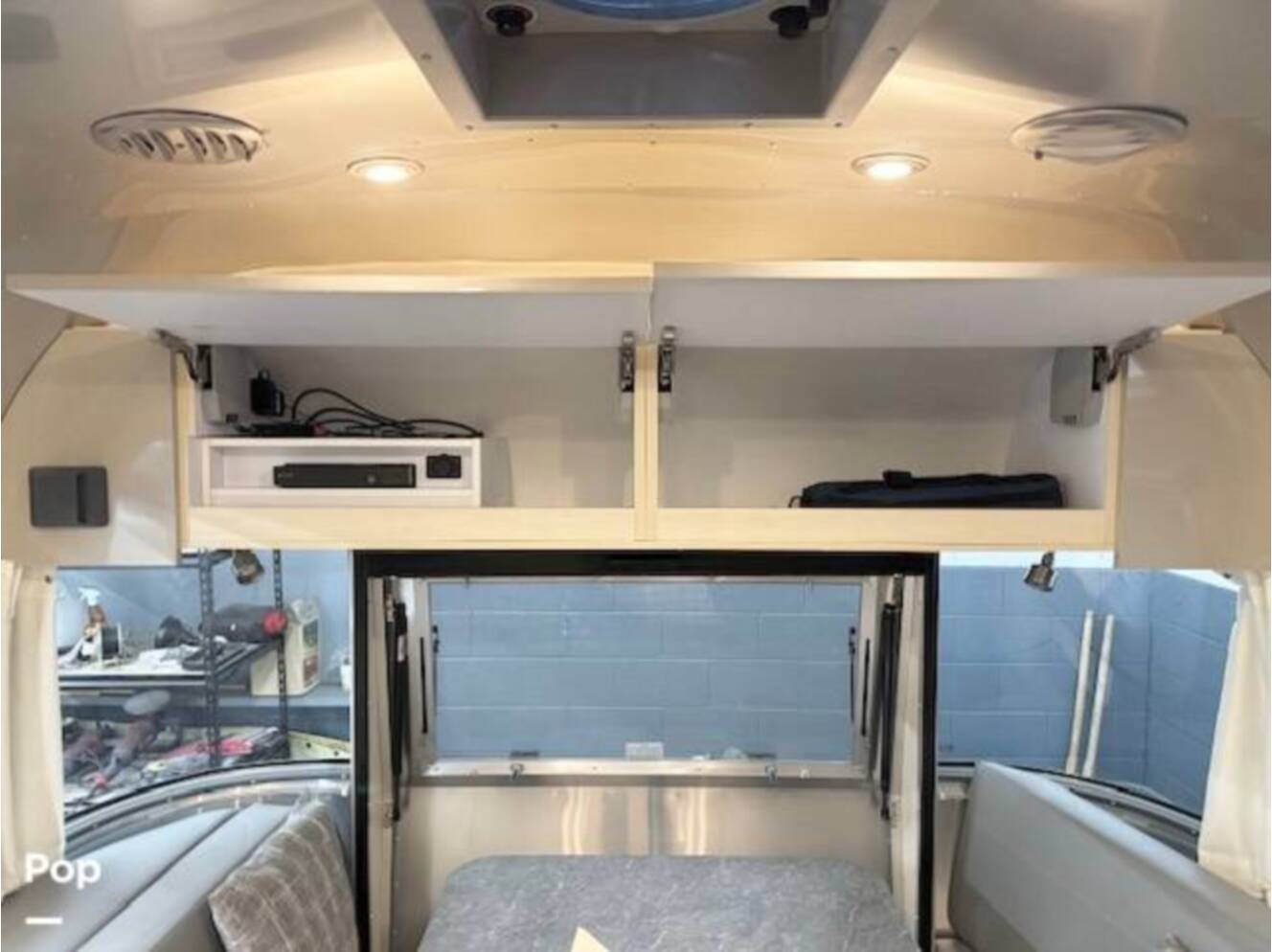 A photo of this 2022 Airstream Flying Cloud 27FB Queen