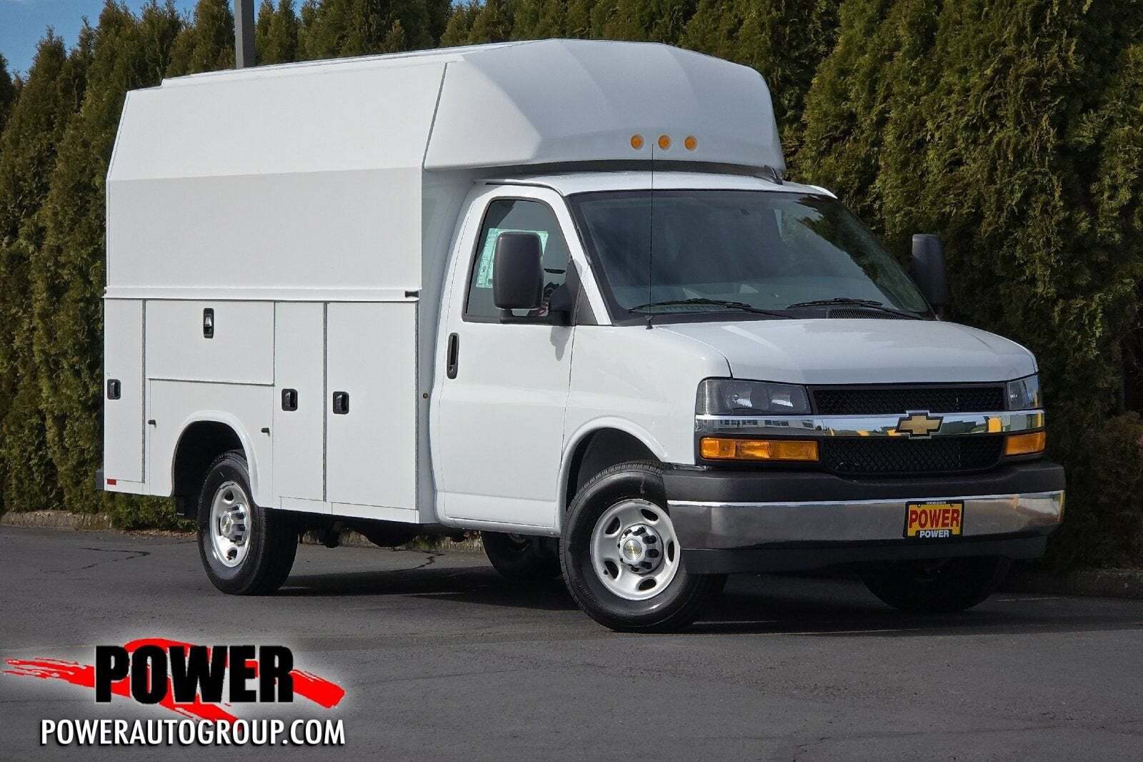 2025 CHEVROLET Express Cutaway 3500 in Sublimity, OR