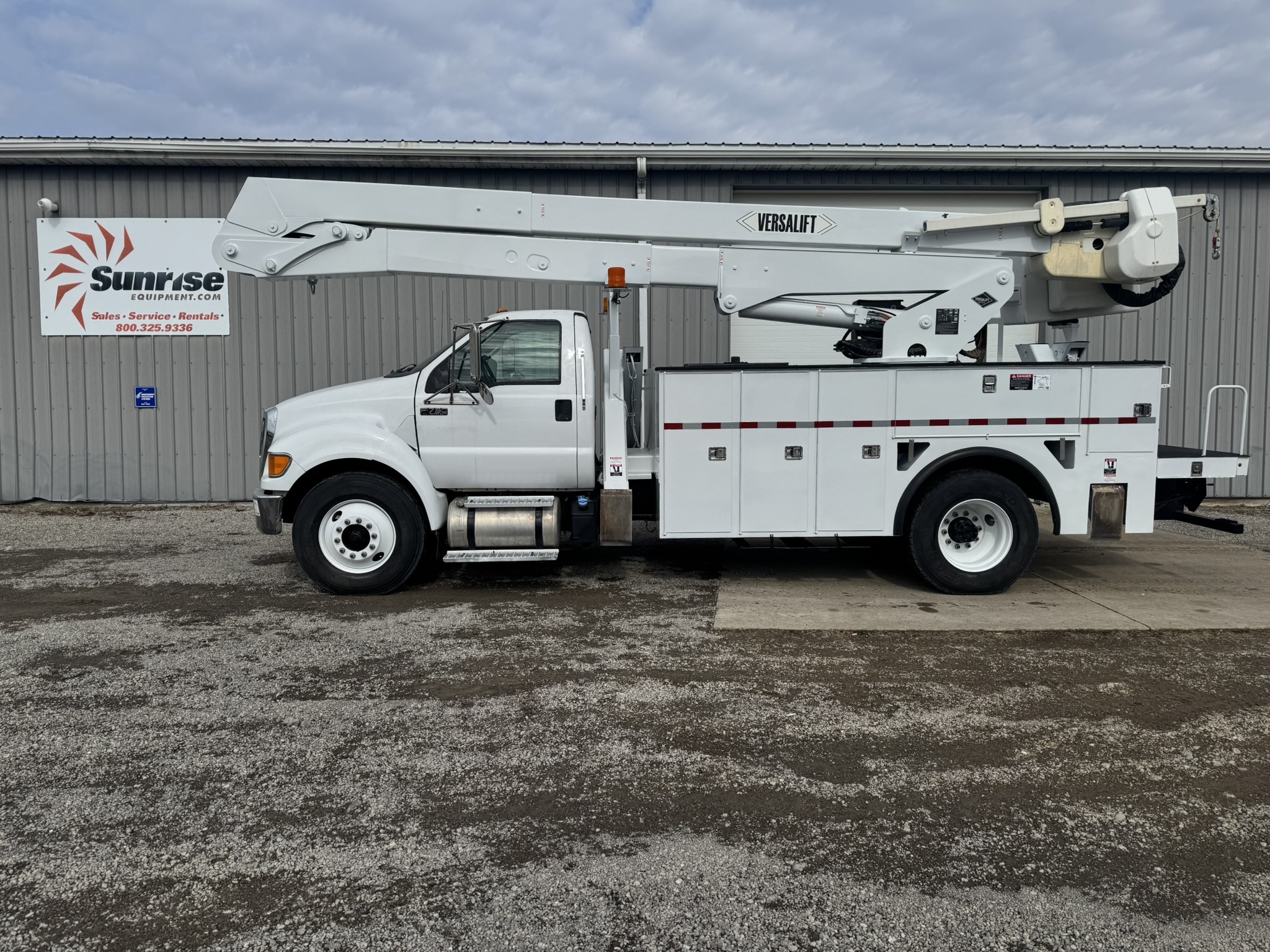 2012 FORD F750 in Canton, OH