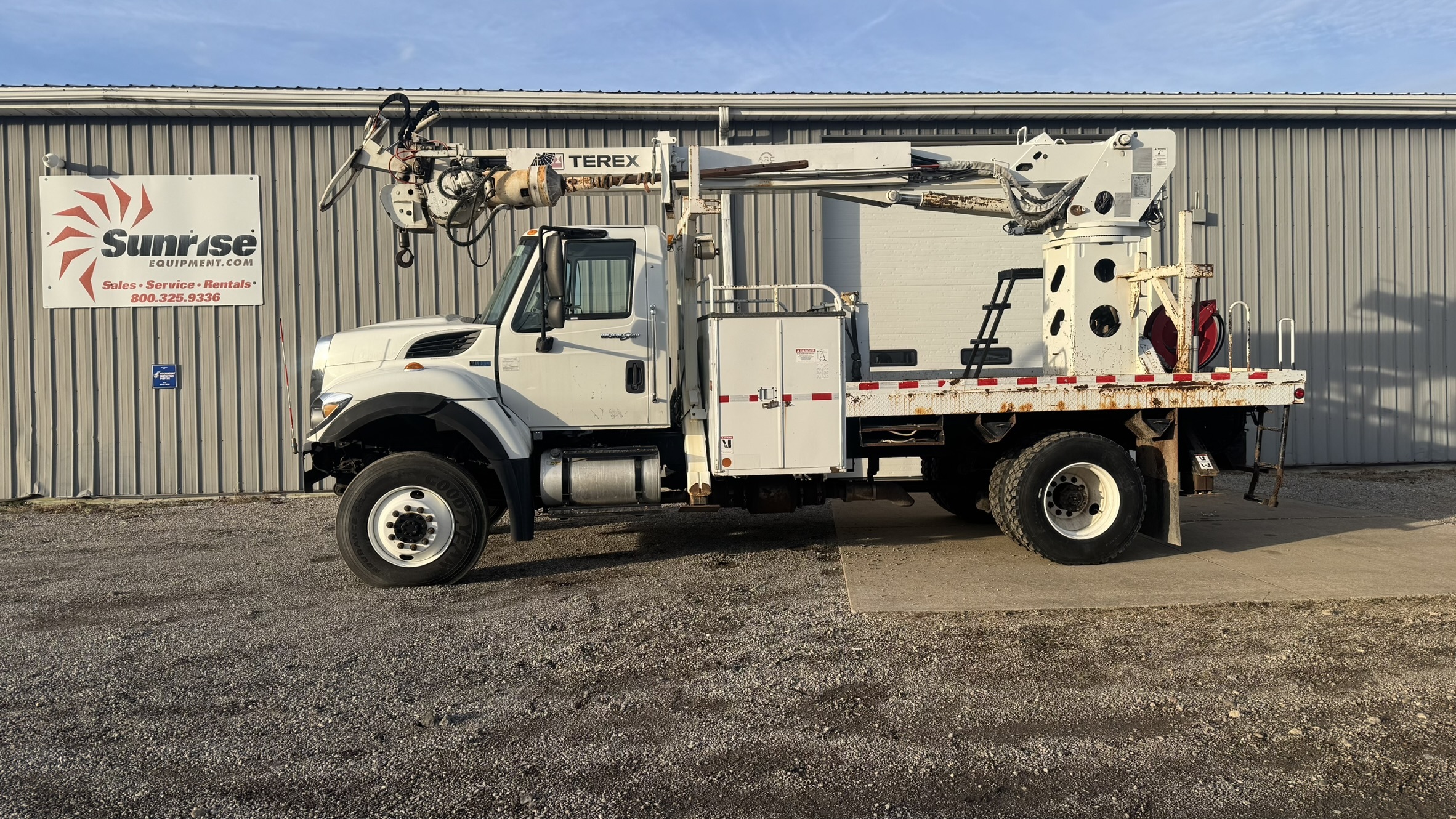 2012 INTERNATIONAL 7300 in Canton, OH