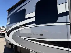 2017 FLEETWOOD PACE ARROW LXE 38F
