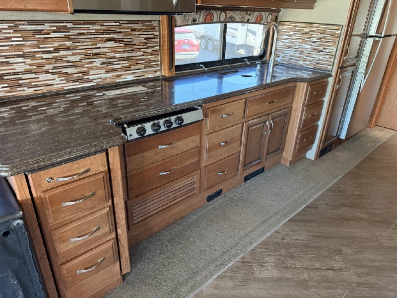 2017 FLEETWOOD PACE ARROW LXE 38F