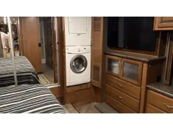 2017 FLEETWOOD PACE ARROW LXE 38F