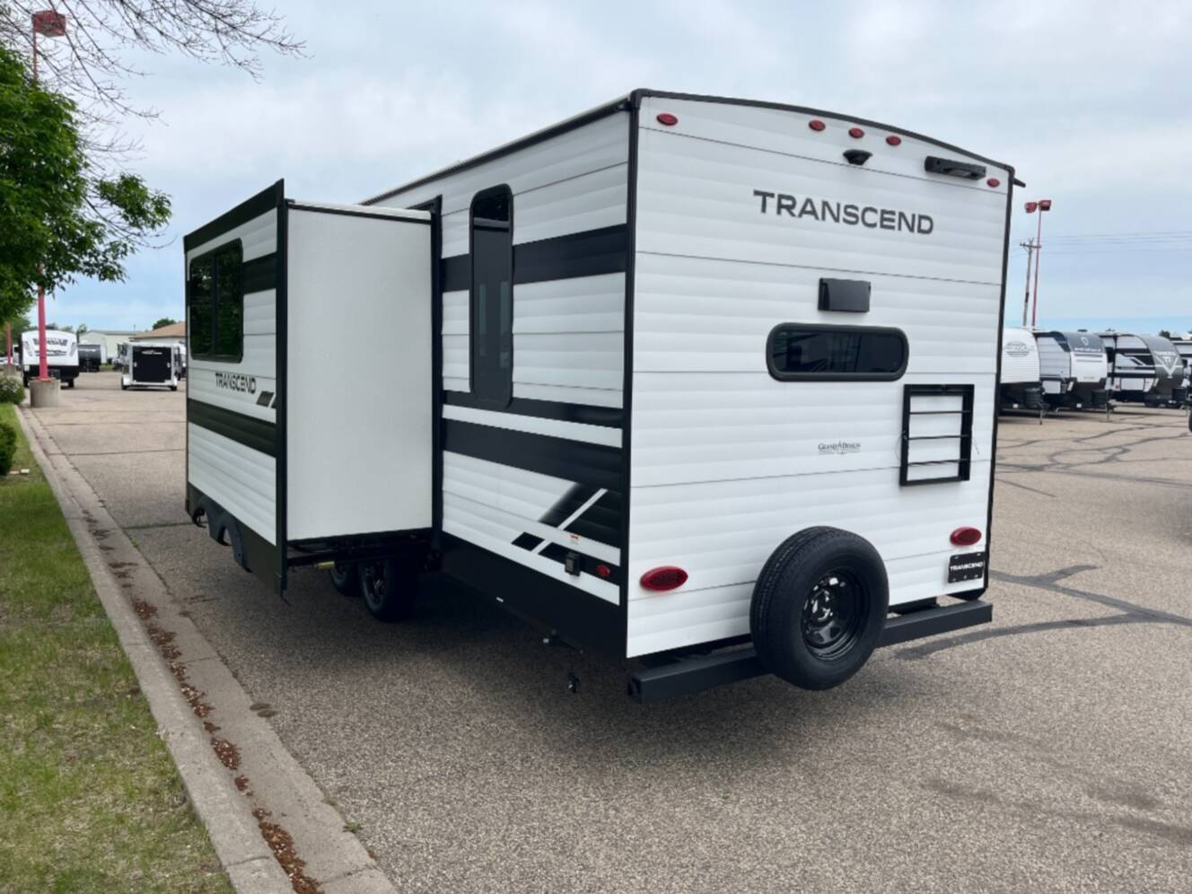 A photo of this 2026 Grand Design Transcend 285RKT