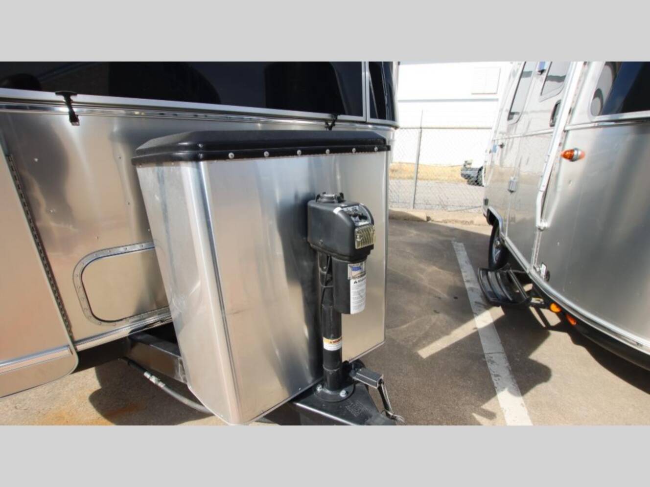 A photo of this 2021 Airstream Globetrotter 27FBT