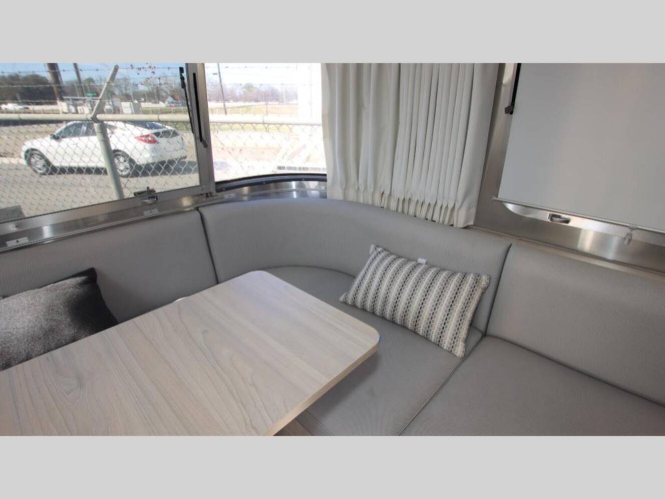 A photo of this 2021 Airstream Globetrotter 27FBT