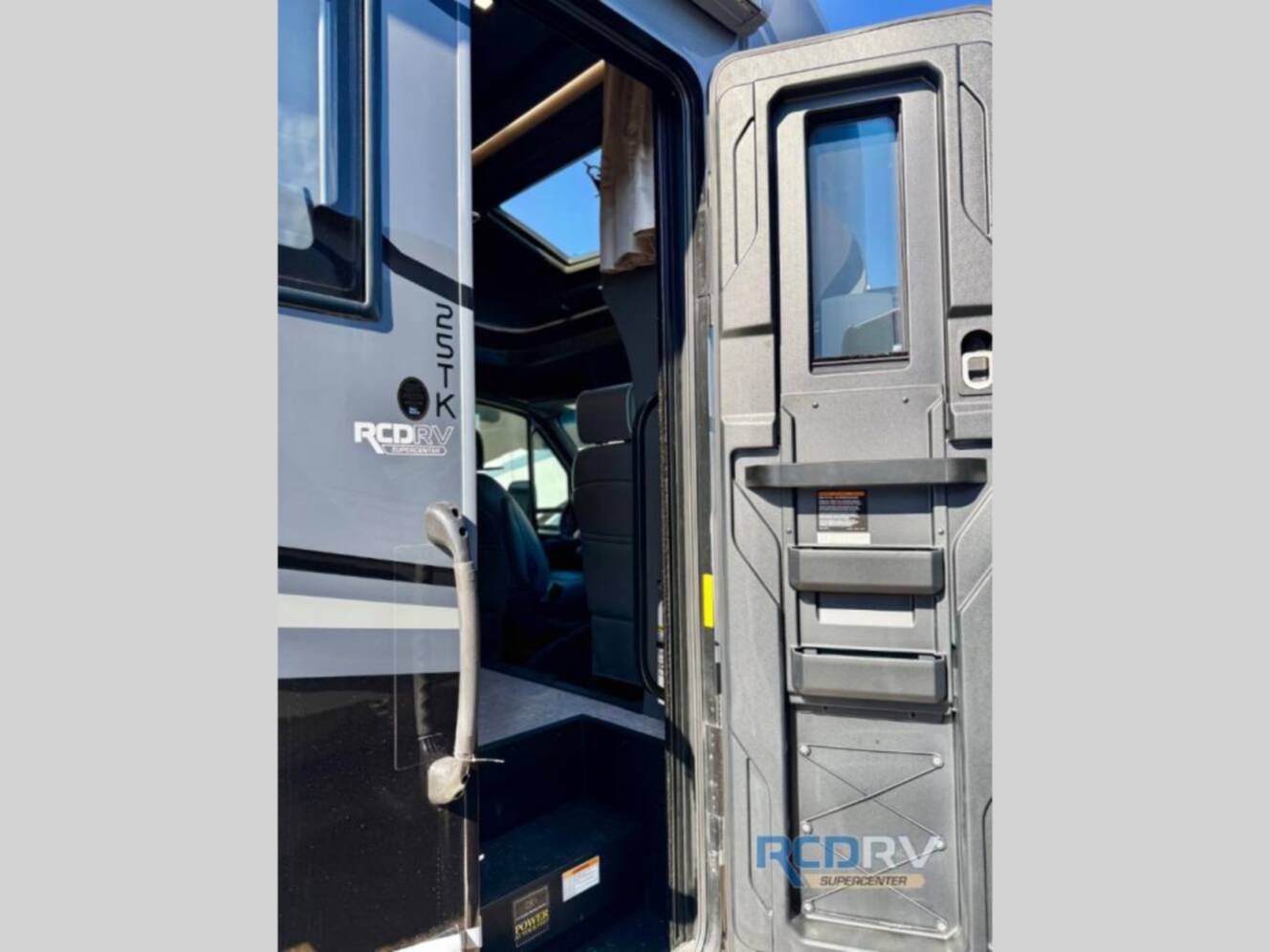 A photo of this 2026 Grand Design Lineage Series M 25TK