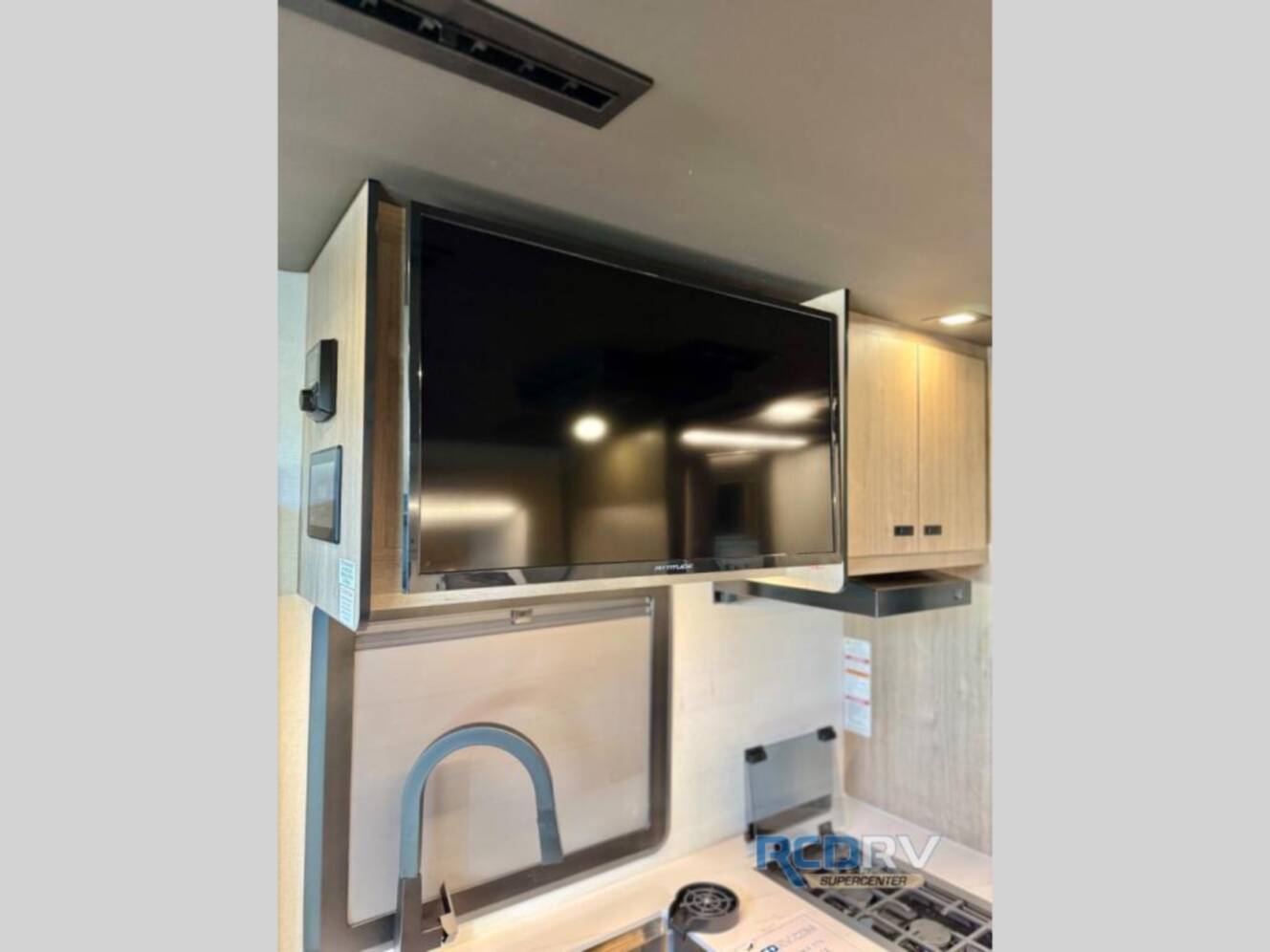 A photo of this 2026 Grand Design Lineage Series M 25TK