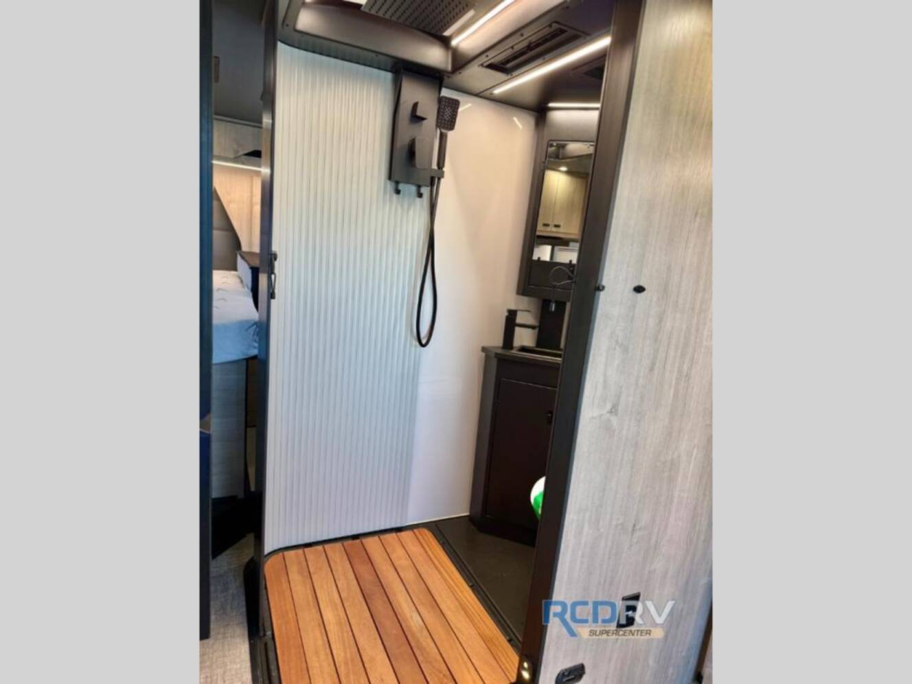A photo of this 2026 Grand Design Lineage Series M 25TK