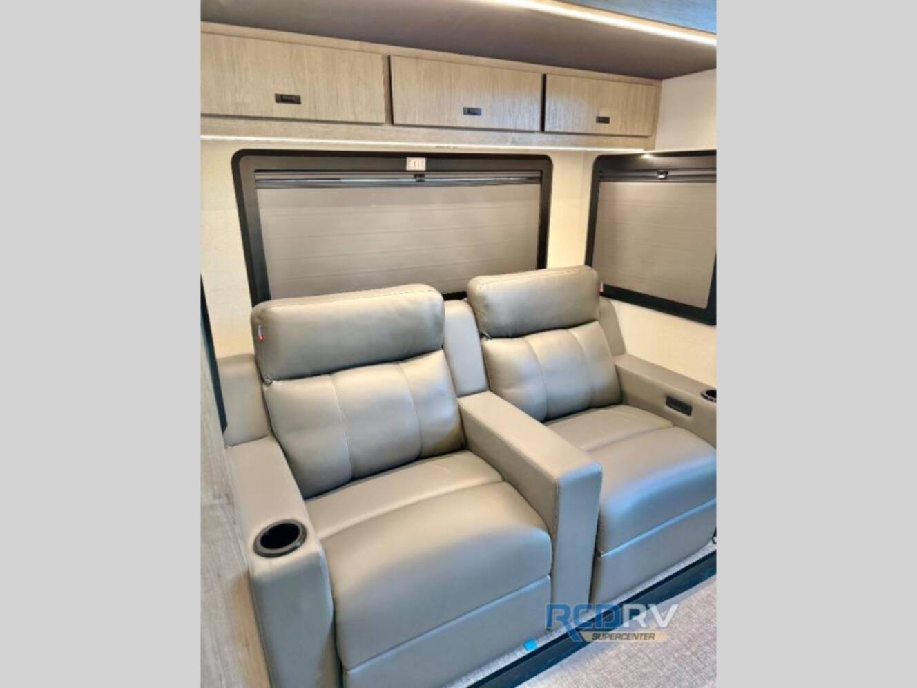 A photo of this 2026 Grand Design Lineage Series M 25TK