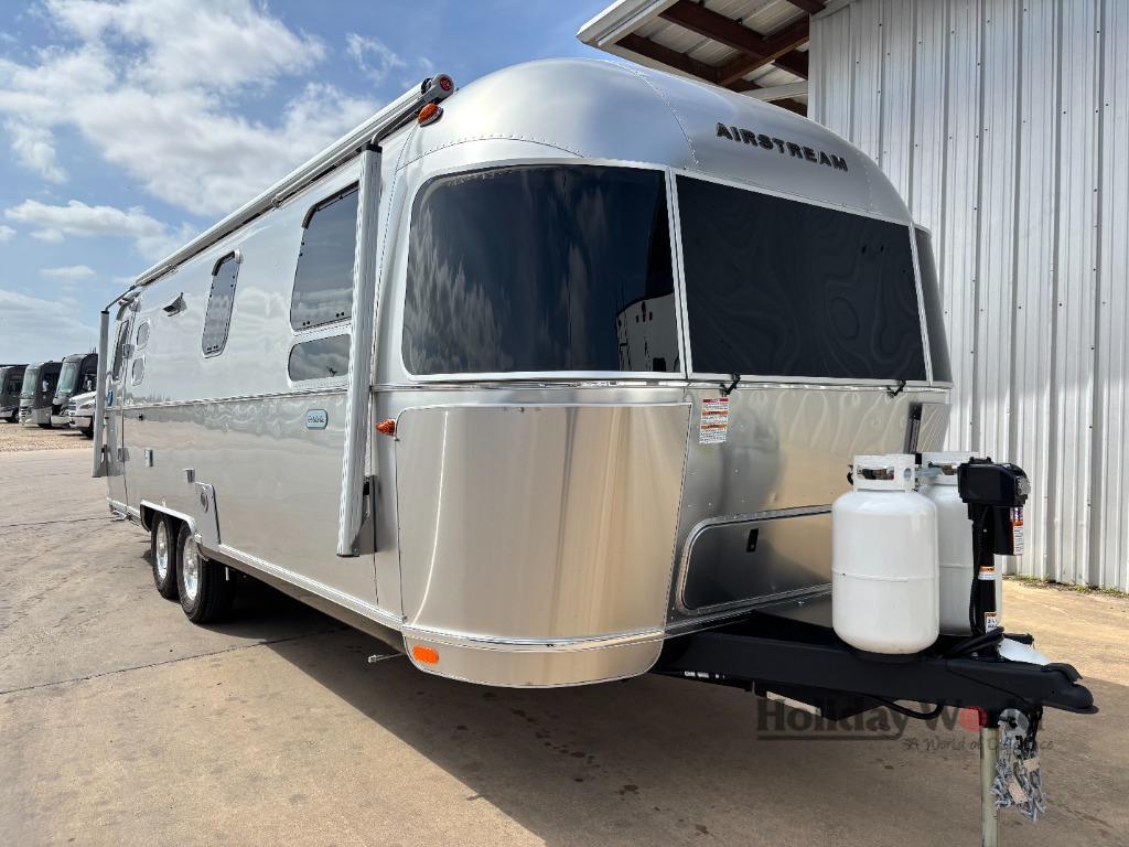 2026 Airstream Globetrotter 27FB in katy TX
