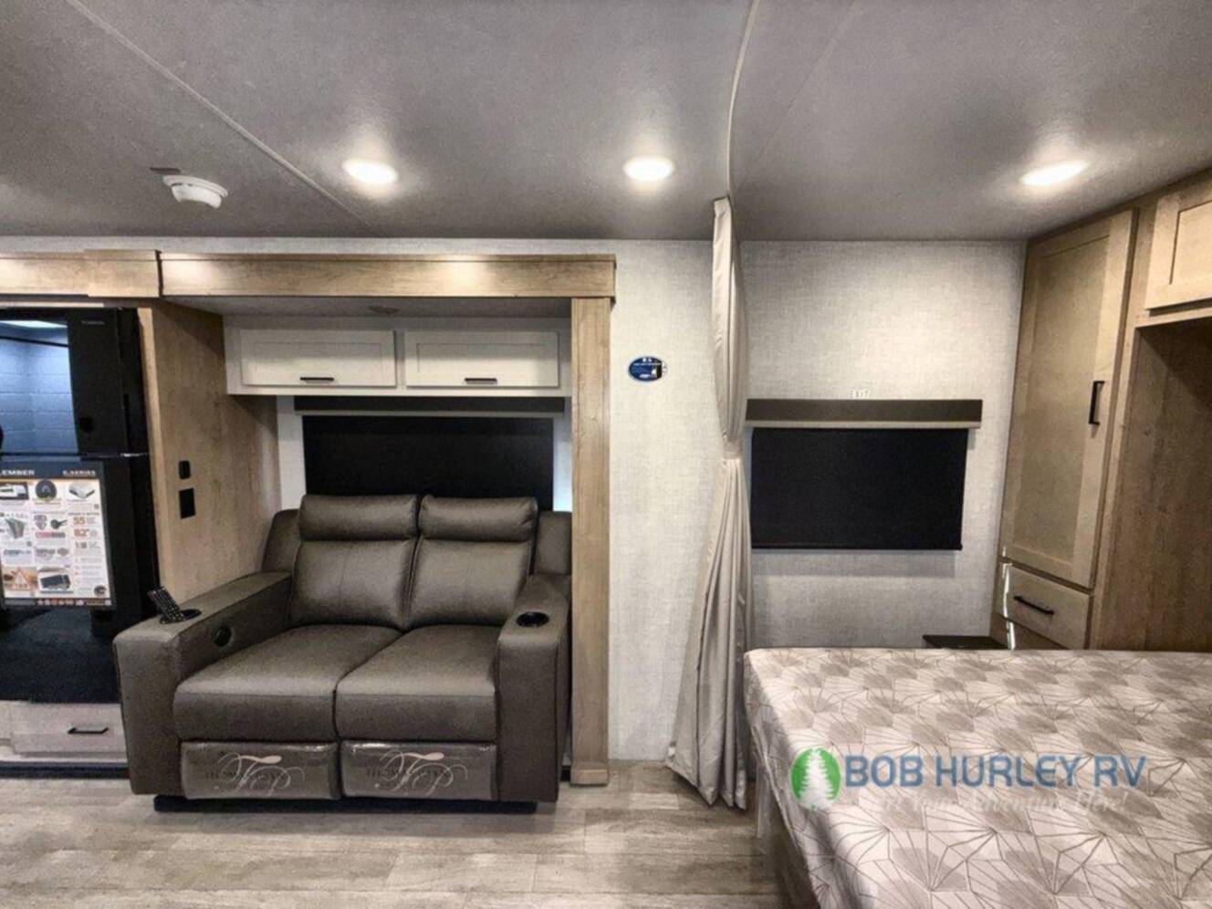 A photo of this 2026 Ember Rv E-Series 22MLQ