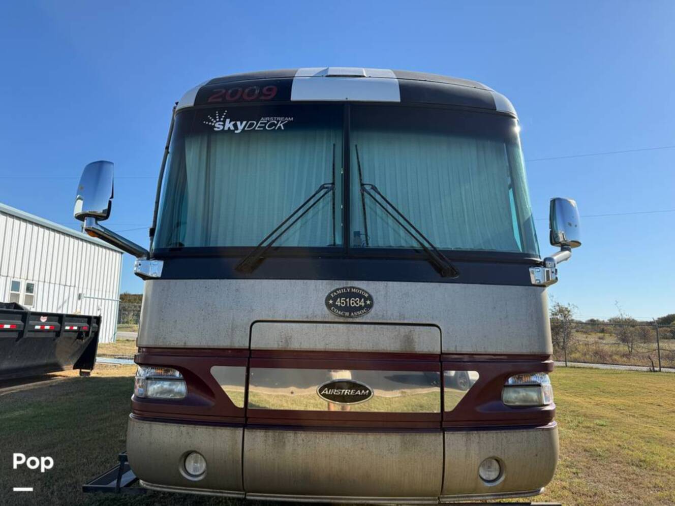 A photo of this 2006 Airstream Skydeck XL XL390