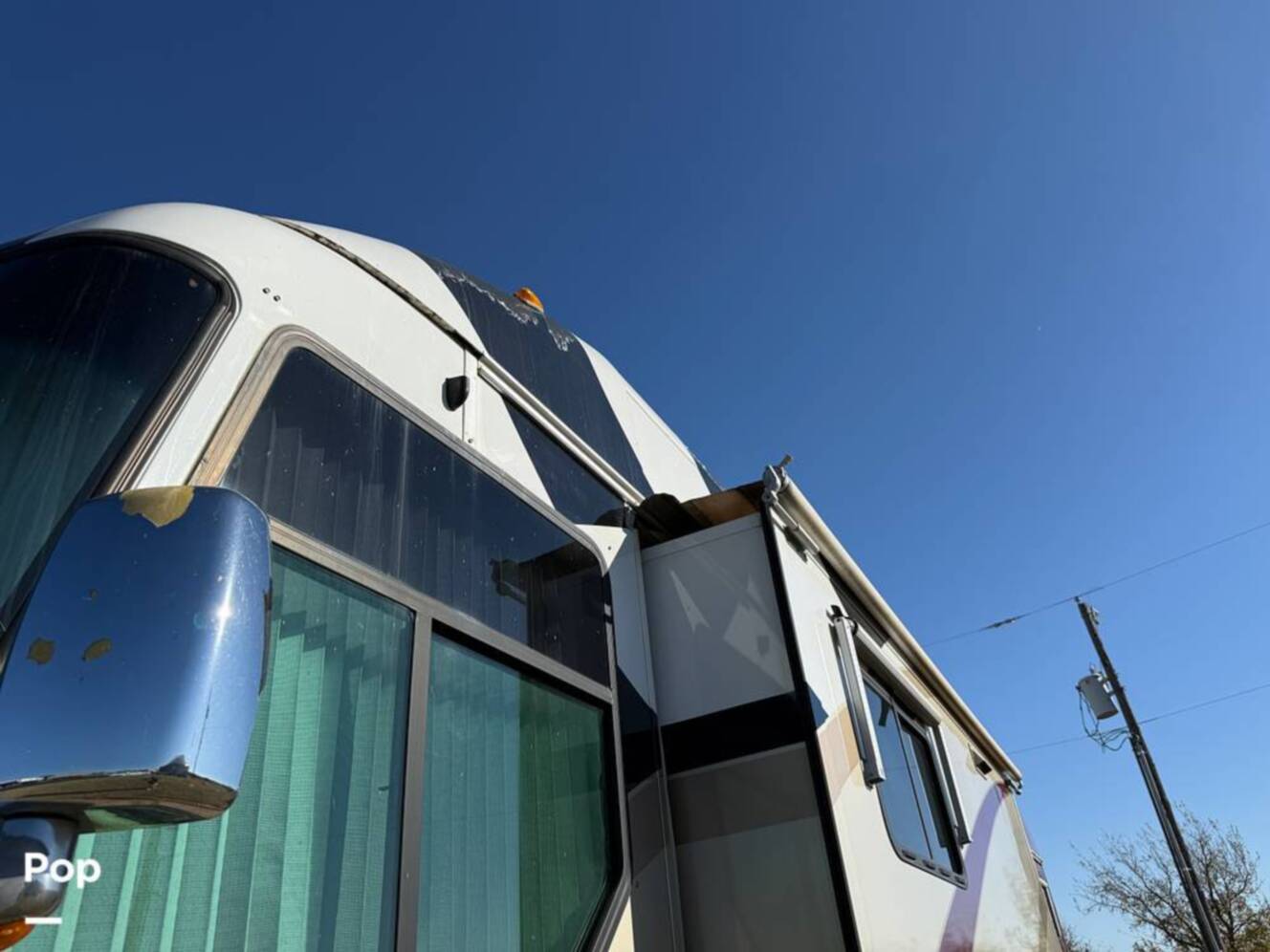 A photo of this 2006 Airstream Skydeck XL XL390