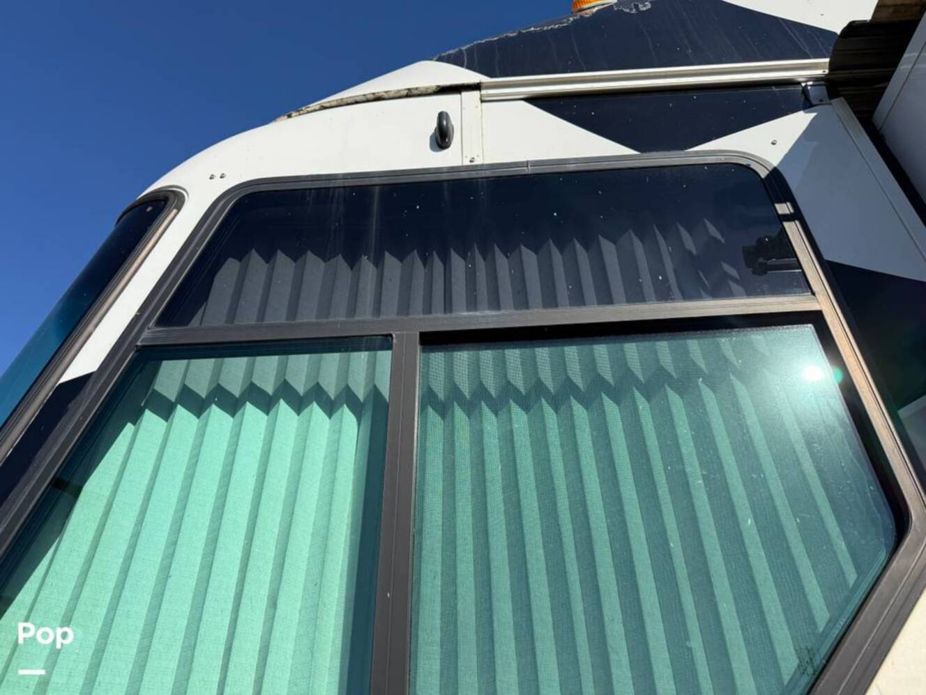 A photo of this 2006 Airstream Skydeck XL XL390