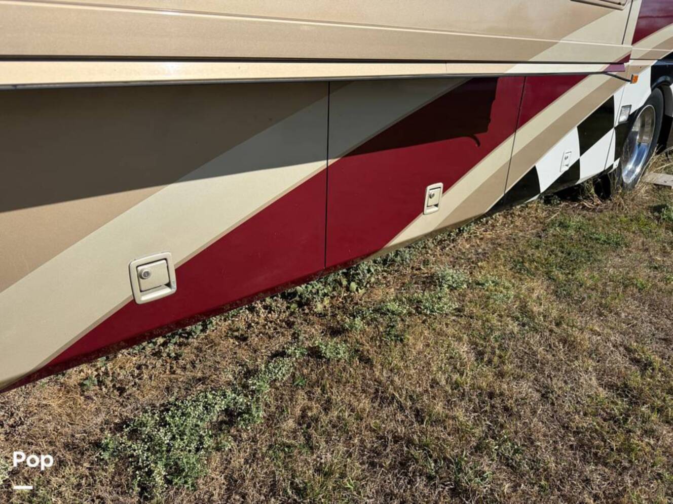 A photo of this 2006 Airstream Skydeck XL XL390