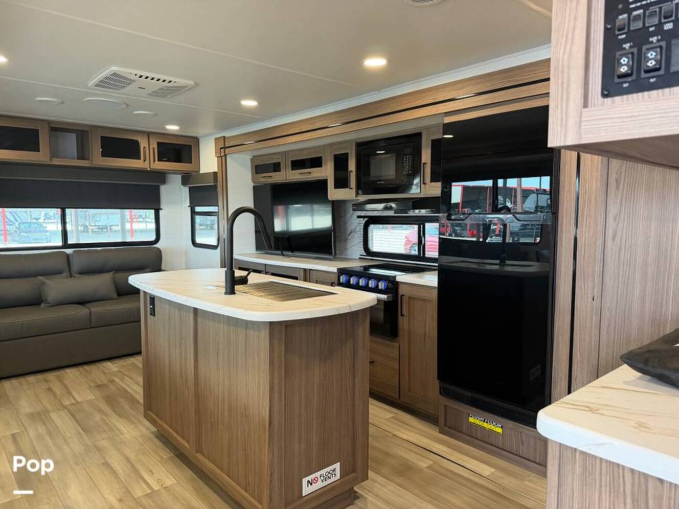 A photo of this 2024 Alliance Rv Delta 292RL