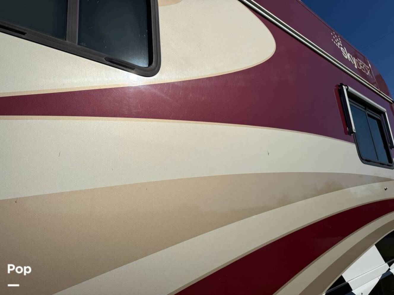 A photo of this 2006 Airstream Skydeck XL XL390