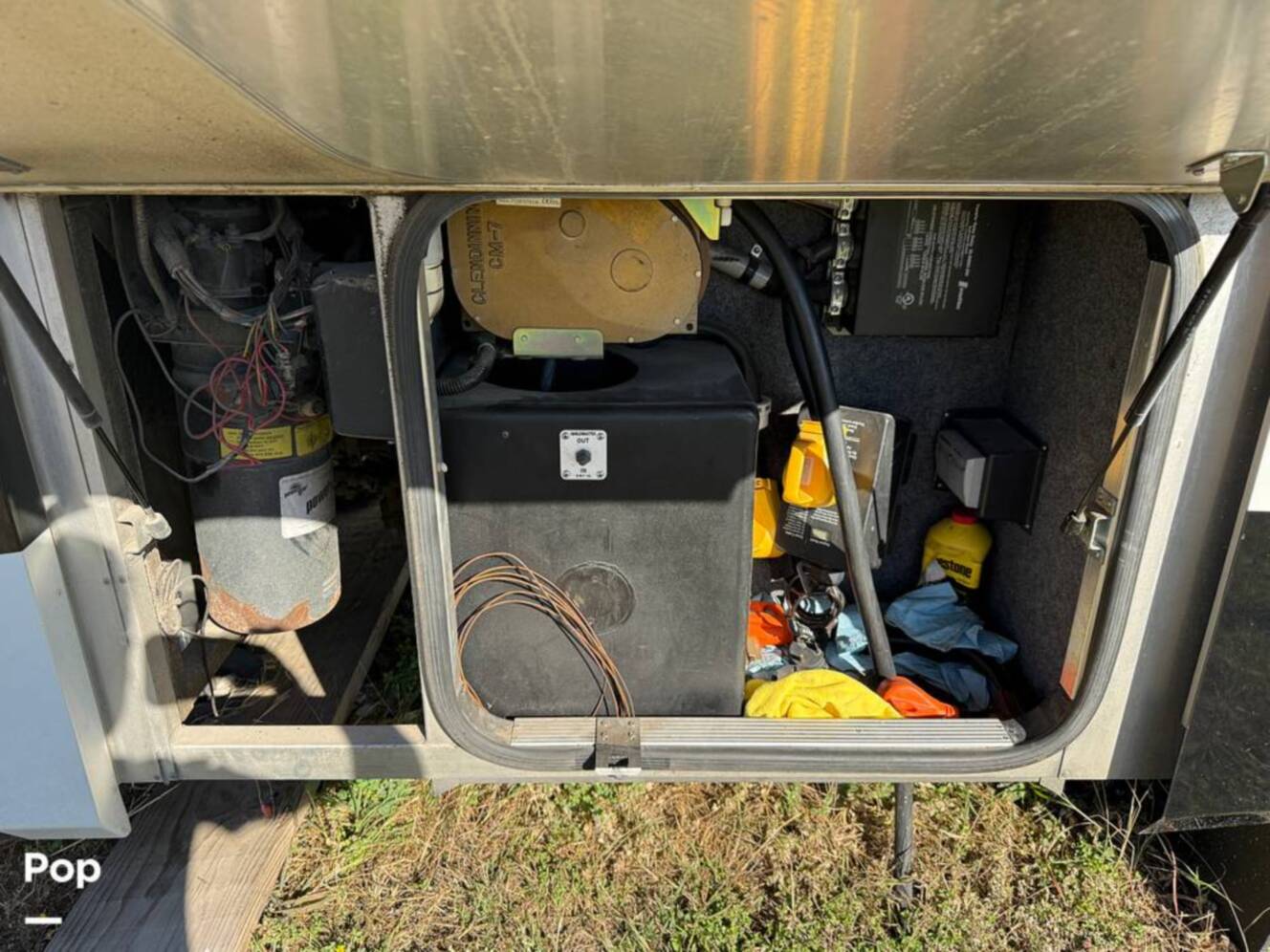 A photo of this 2006 Airstream Skydeck XL XL390