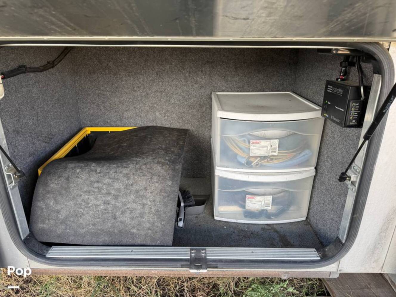 A photo of this 2006 Airstream Skydeck XL XL390