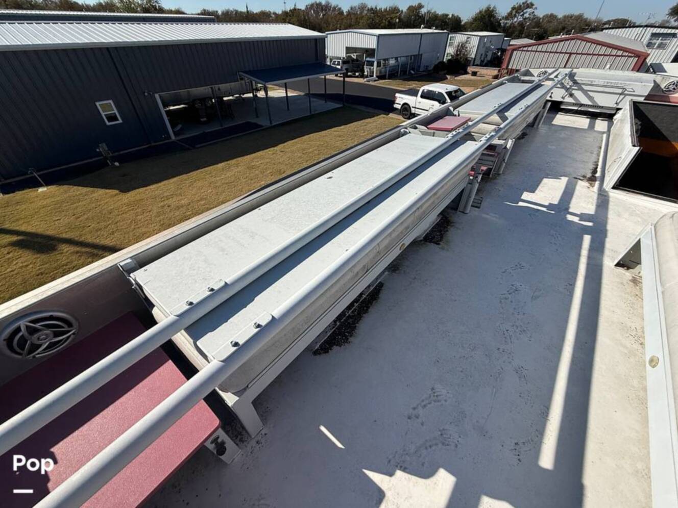 A photo of this 2006 Airstream Skydeck XL XL390
