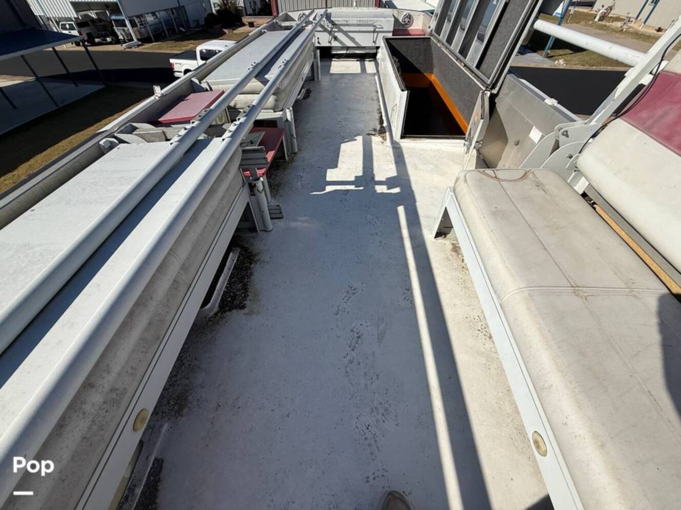 A photo of this 2006 Airstream Skydeck XL XL390