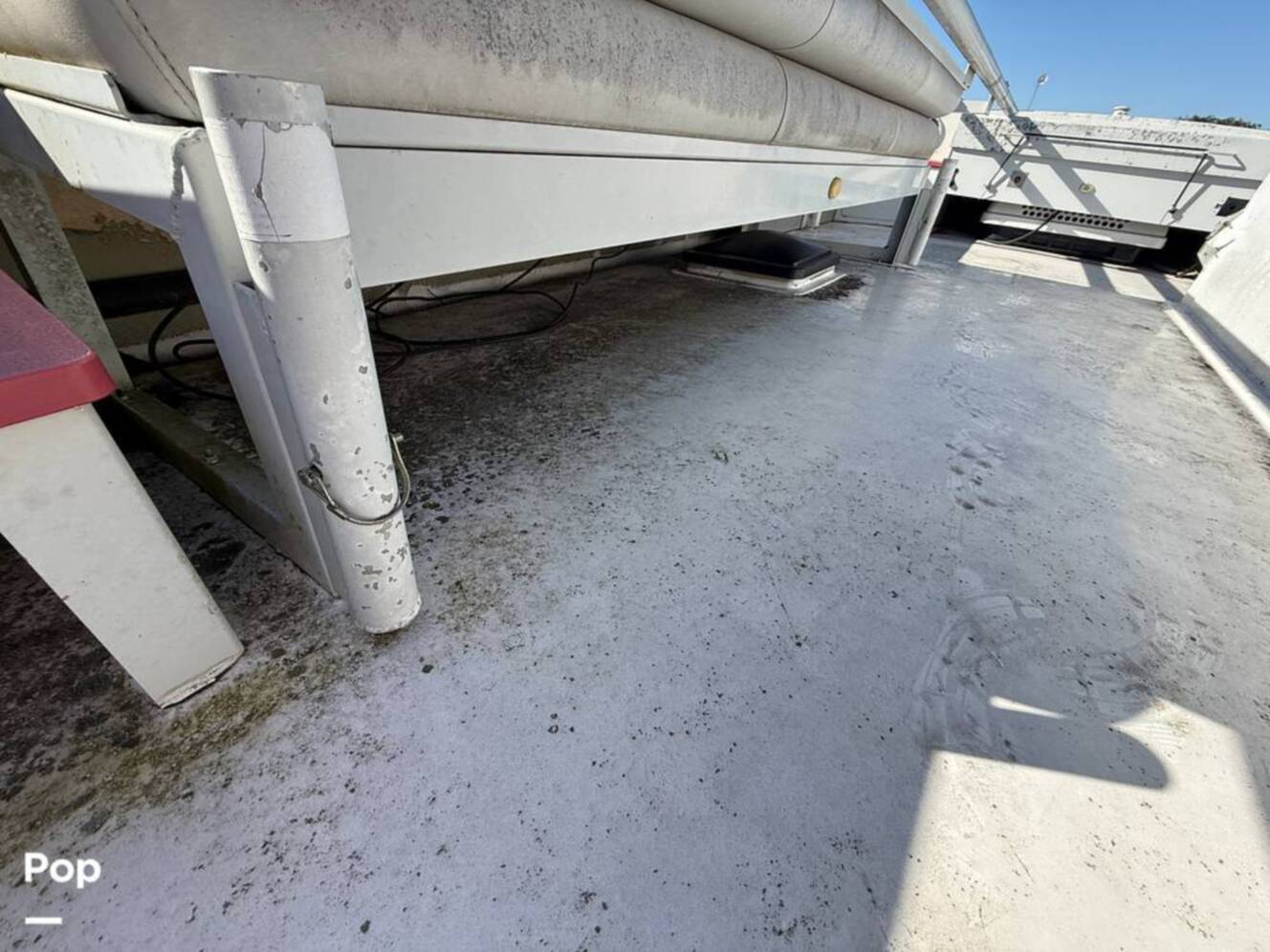 A photo of this 2006 Airstream Skydeck XL XL390