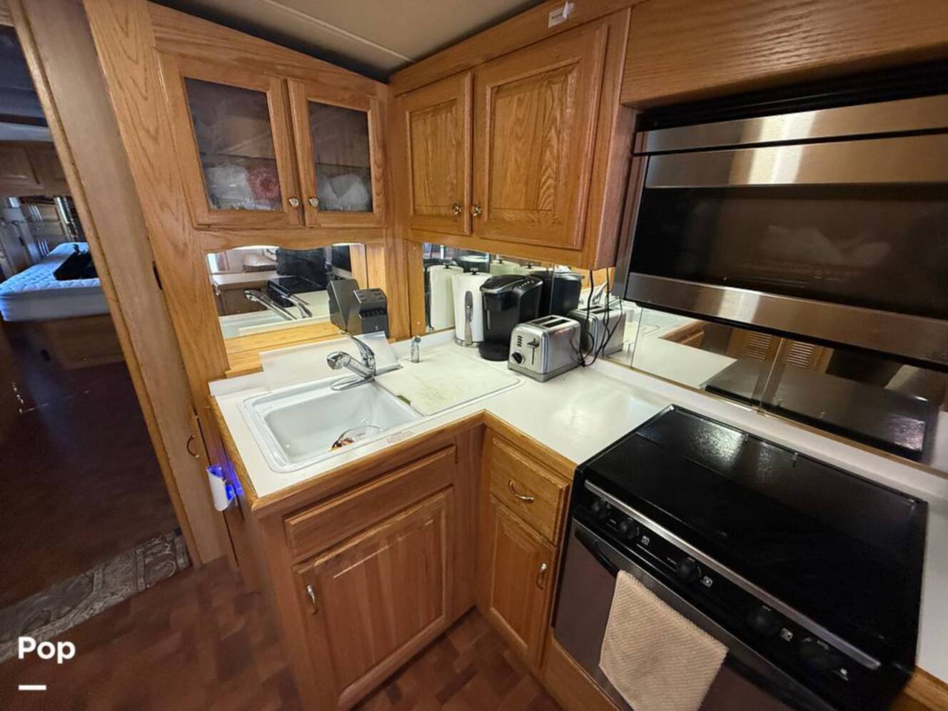 A photo of this 2006 Airstream Skydeck XL XL390